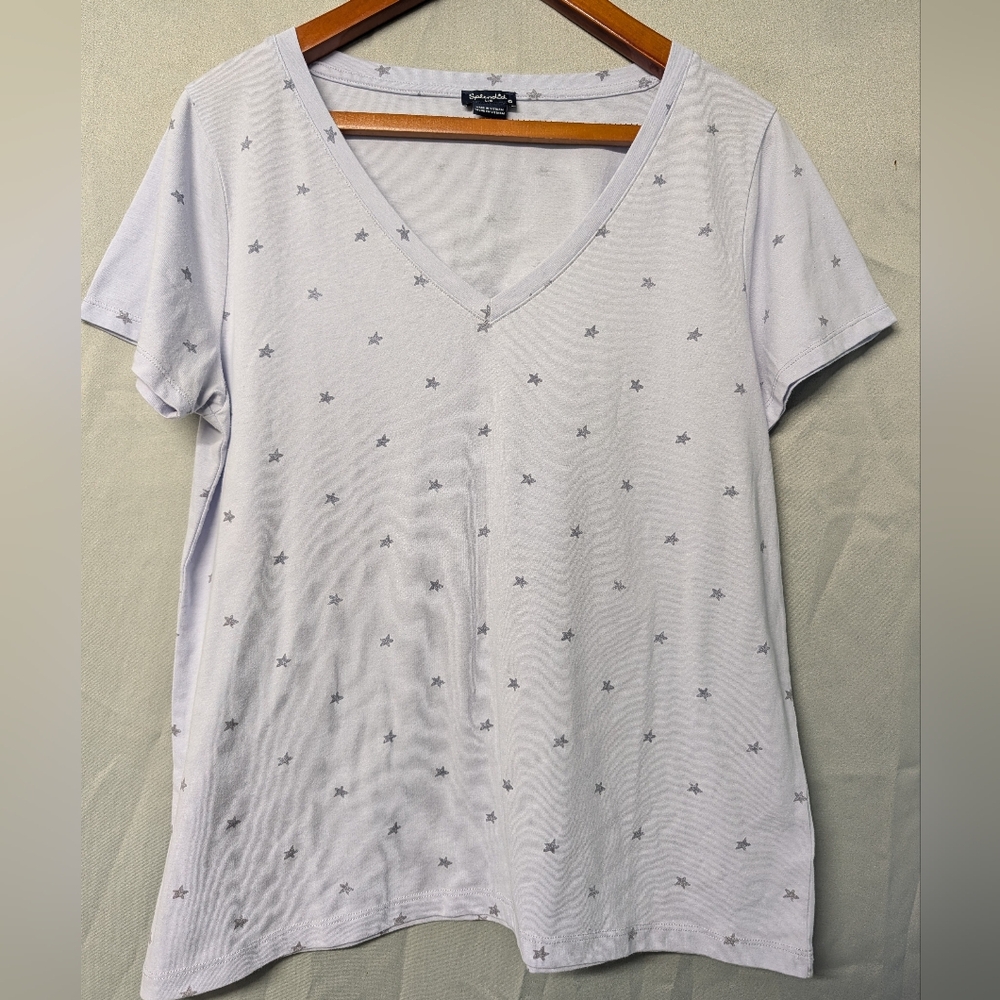 Splendid Light Lavender V-Neck Tee with Tiny Star Print T-shirt Size Large